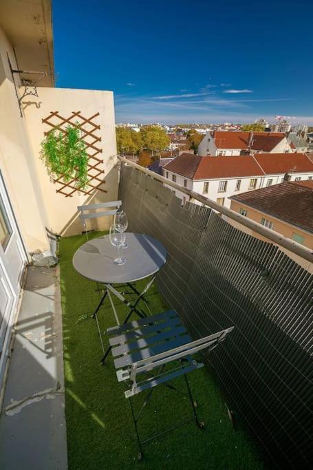 Le Panorama A Deux Pas Du Centre Ville Dijon Exterior foto